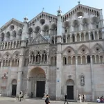 Degli Este Comacchio 코디고로