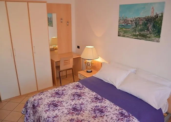 Πανσιόν Degli Este Comacchio *