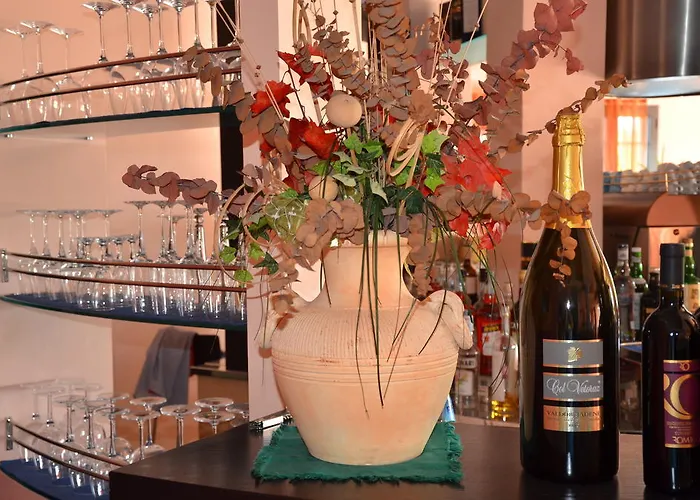 Degli Este Comacchio 코디고로