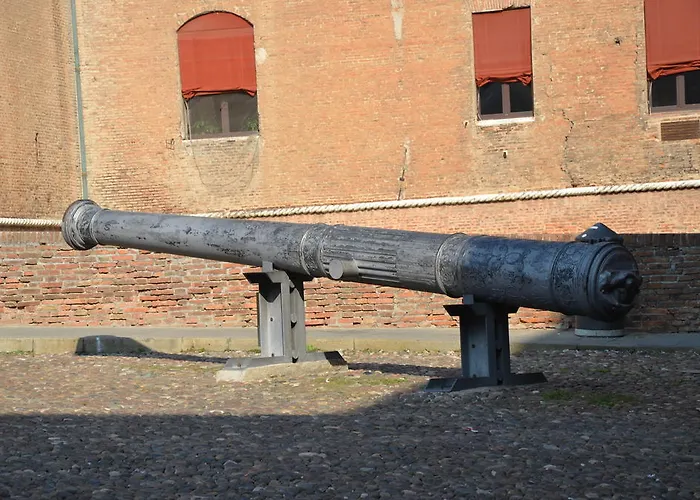 Degli Este Comacchio 코디고로